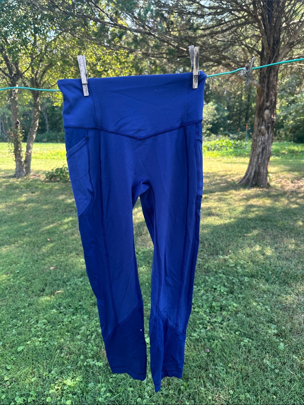 Lululemon High-Rise Active Capri Leggings in Royal Blue
